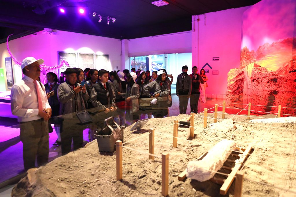 Jóvenes poblanos viven un "Viaje Inolvidable”